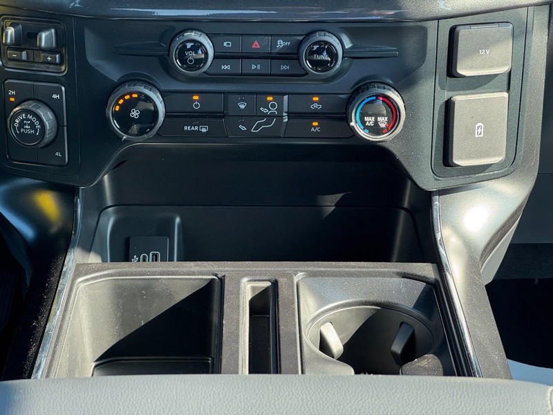 Ford F-150 Vehicle Image 10