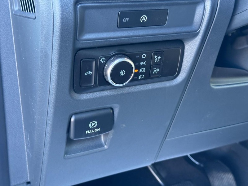 Ford F-150 Vehicle Image 12