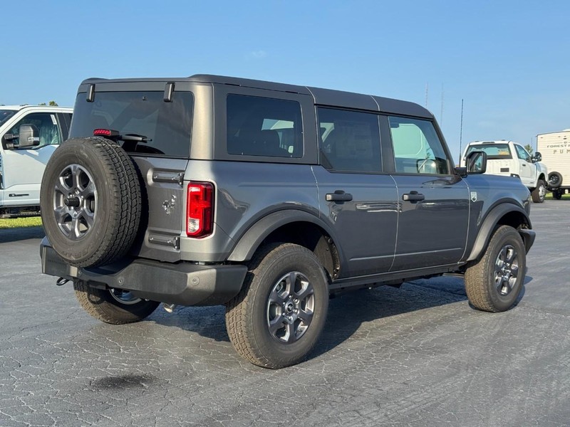 Ford Bronco Vehicle Image 03