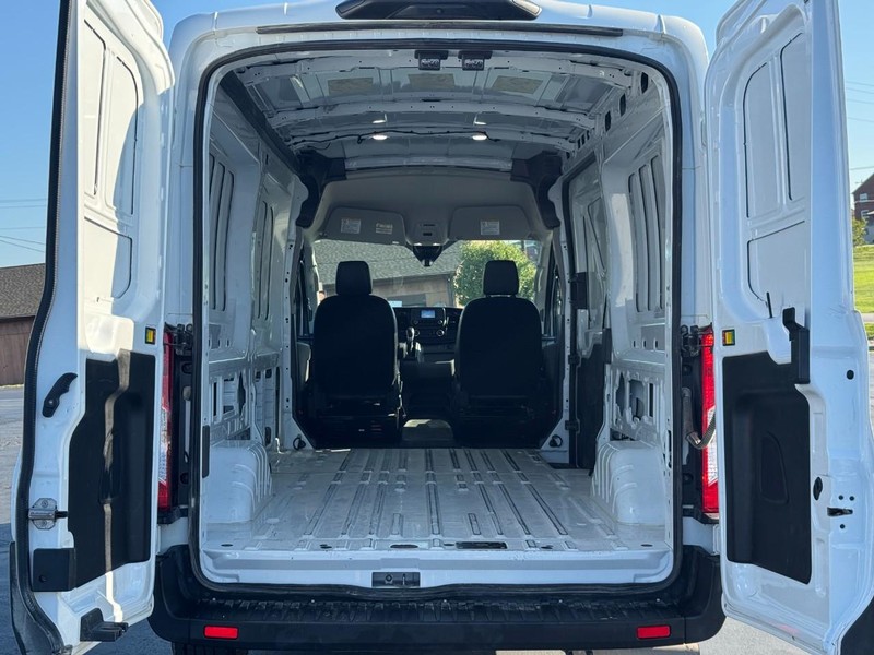 Ford Transit Cargo Van Vehicle Image 04