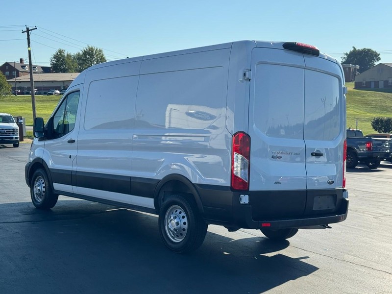 Ford Transit Cargo Van Vehicle Image 06