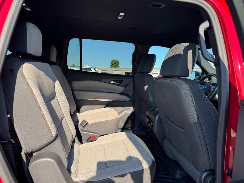 Chevrolet Traverse Vehicle Image 10