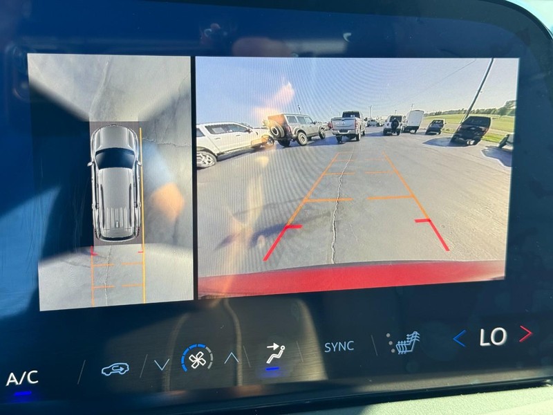 Chevrolet Traverse Vehicle Image 22