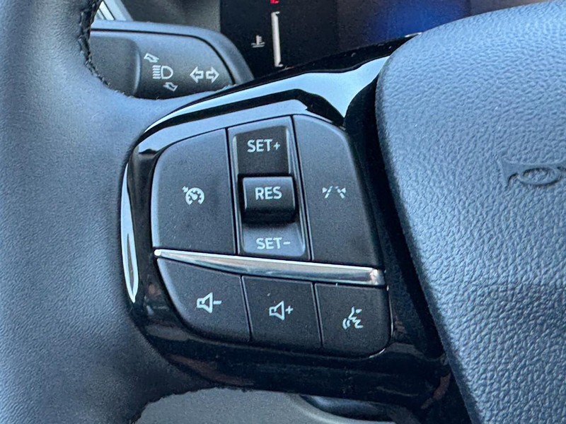 Ford Escape Vehicle Image 13