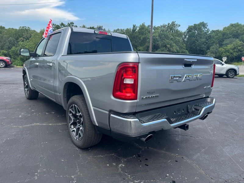 Ram 1500 Vehicle Image 03