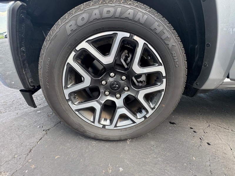 Ram 1500 Vehicle Image 09
