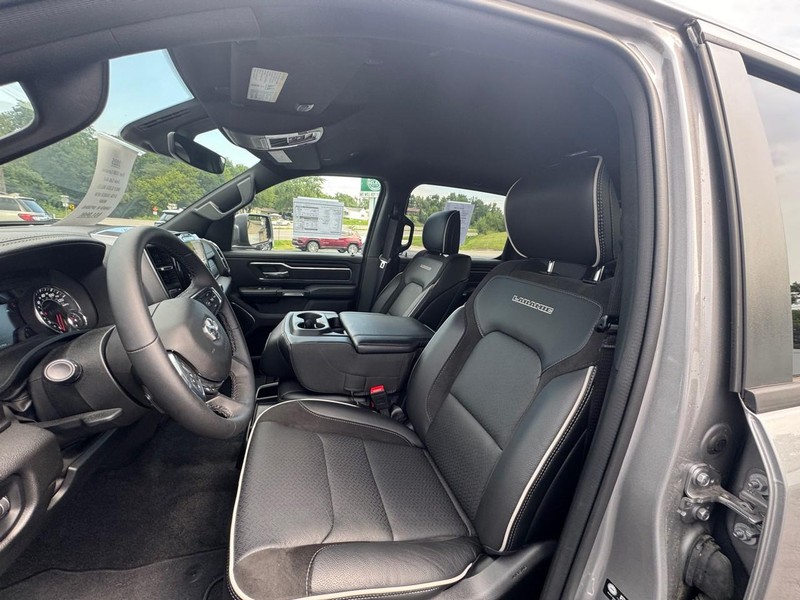 Ram 1500 Vehicle Image 11