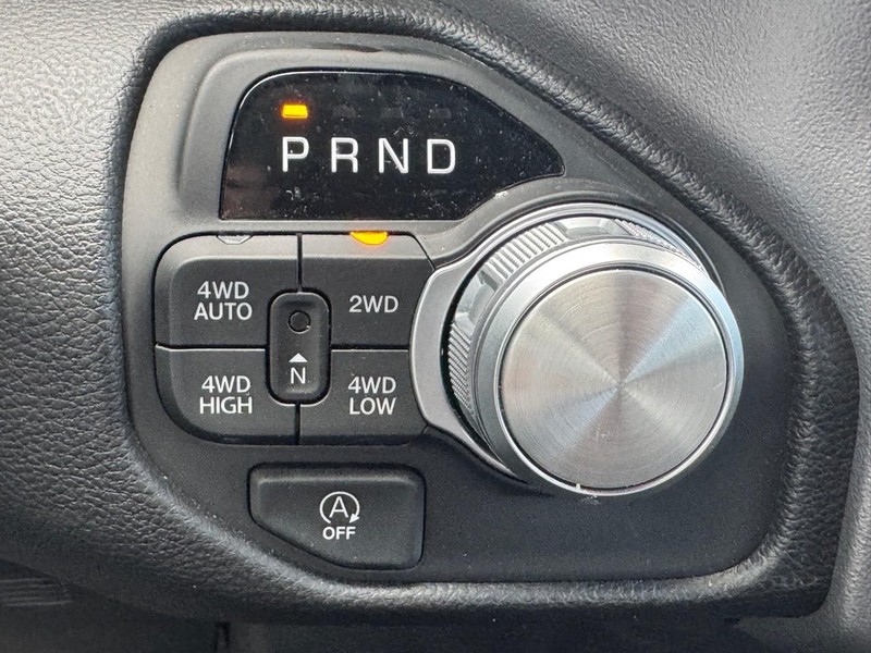 Ram 1500 Vehicle Image 18
