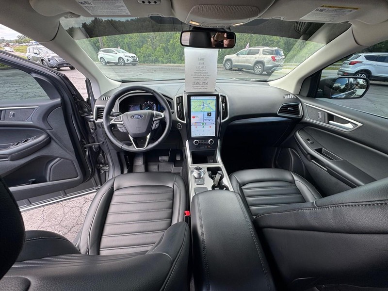 Ford Edge Vehicle Image 10