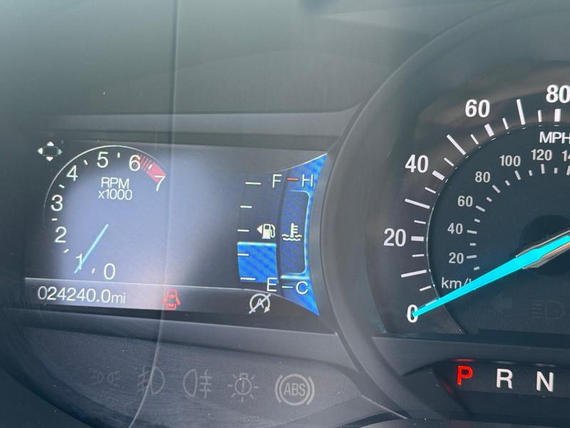 Ford Edge Vehicle Image 17