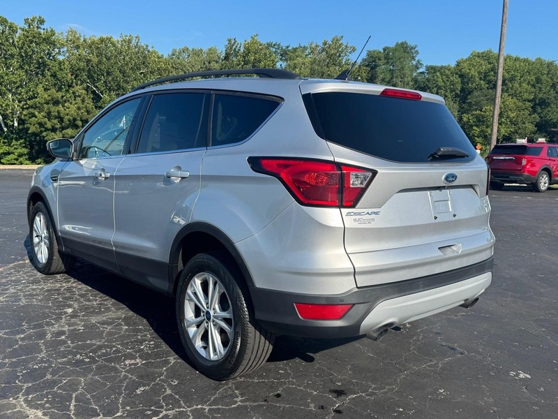Ford Escape Vehicle Image 03