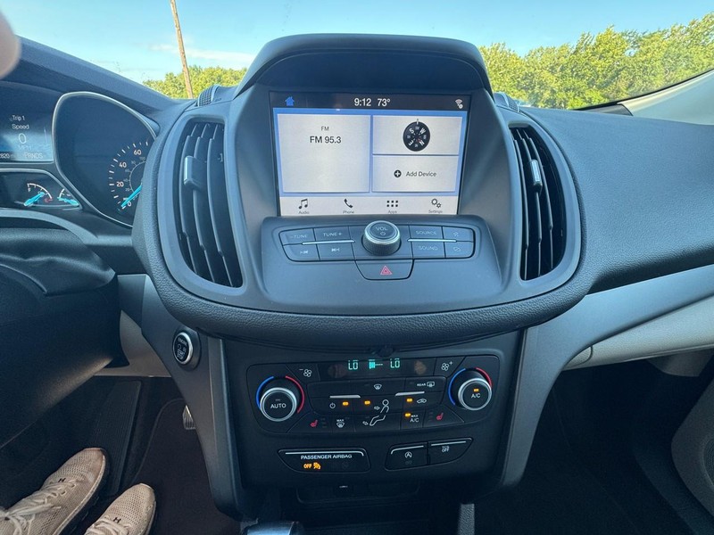 Ford Escape Vehicle Image 16