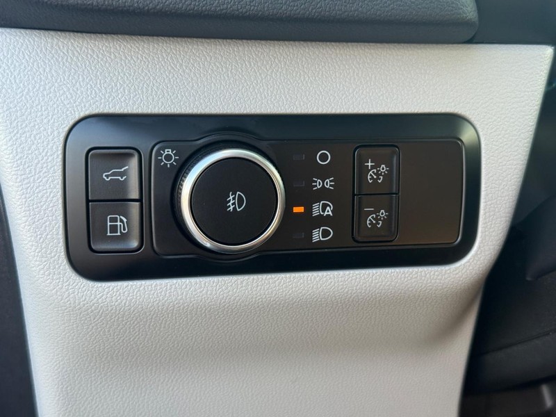 Ford Escape Vehicle Image 21