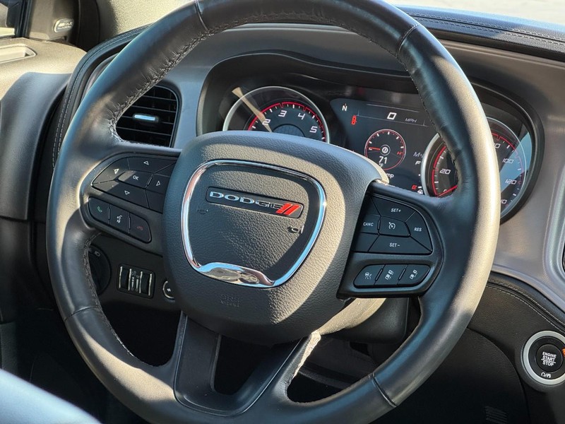 Dodge Charger Vehicle Image 12