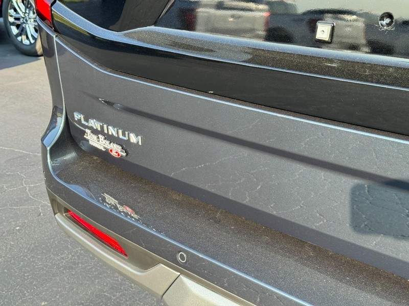 Ford Expedition Max Vehicle Image 04