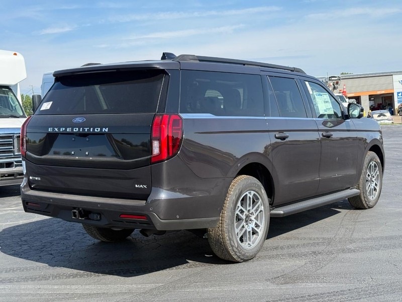 Ford Expedition Max Vehicle Image 03