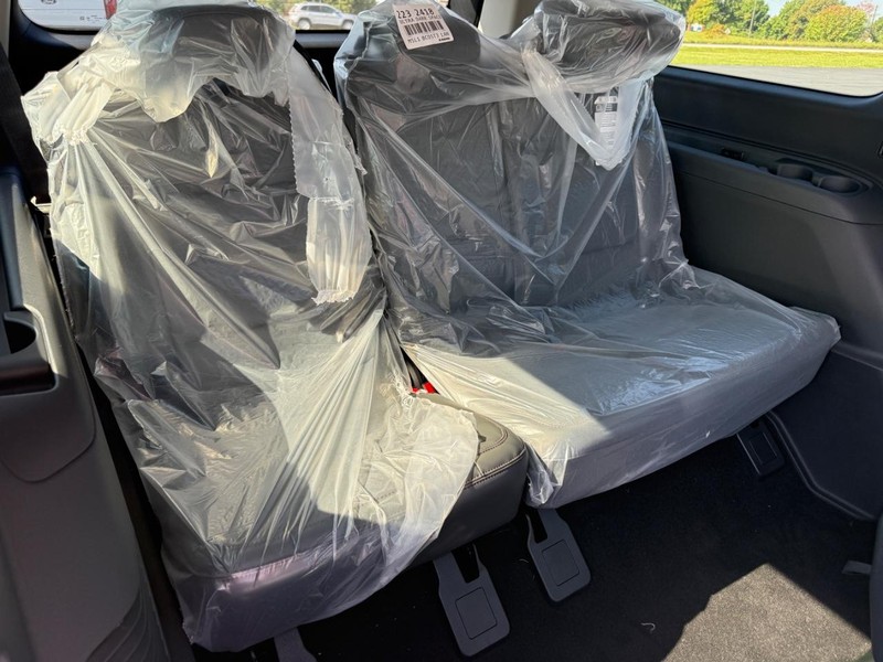 Ford Expedition Max Vehicle Image 05
