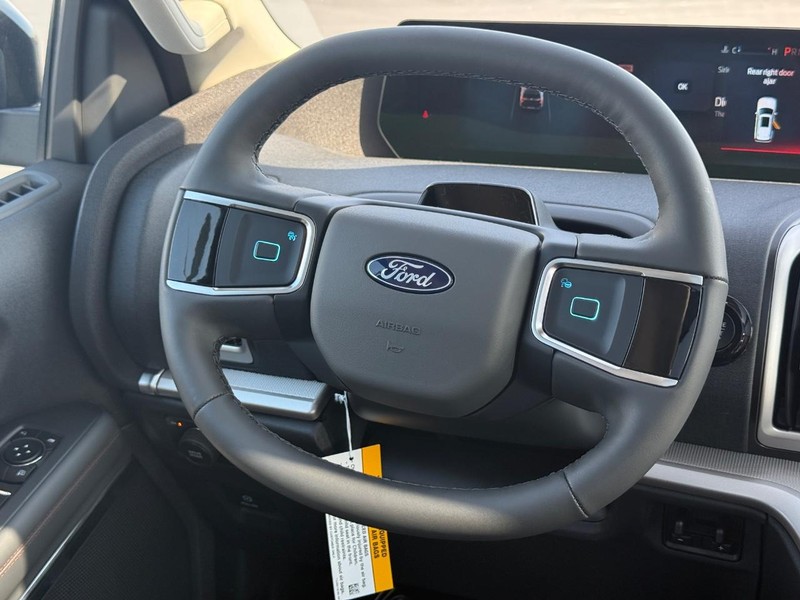 Ford Expedition Max Vehicle Image 09