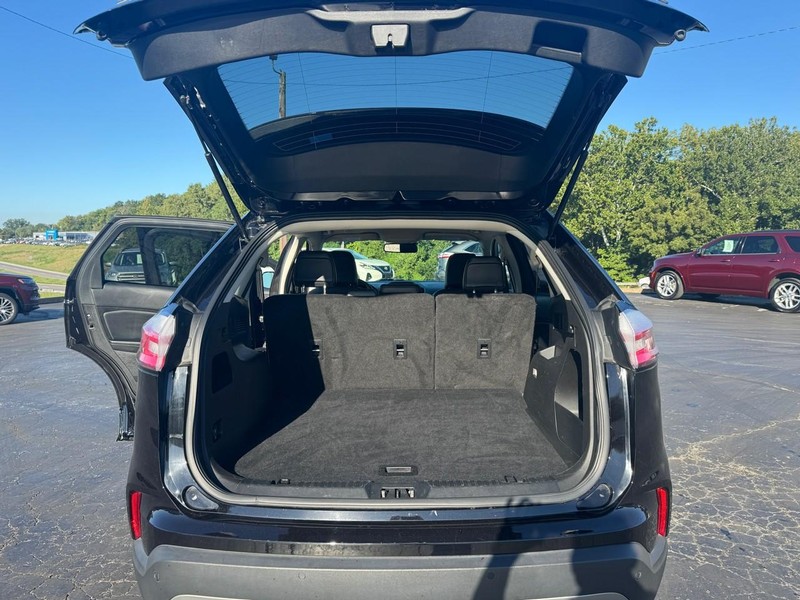 Ford Edge Vehicle Image 15
