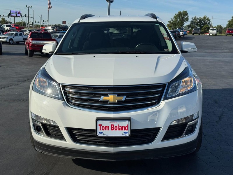 Chevrolet Traverse Vehicle Image 09