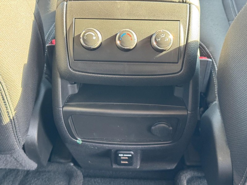 Chevrolet Traverse Vehicle Image 17