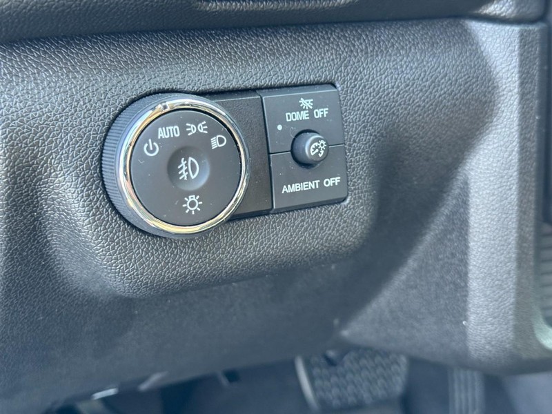 Chevrolet Traverse Vehicle Image 18