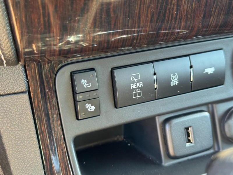 Chevrolet Traverse Vehicle Image 23