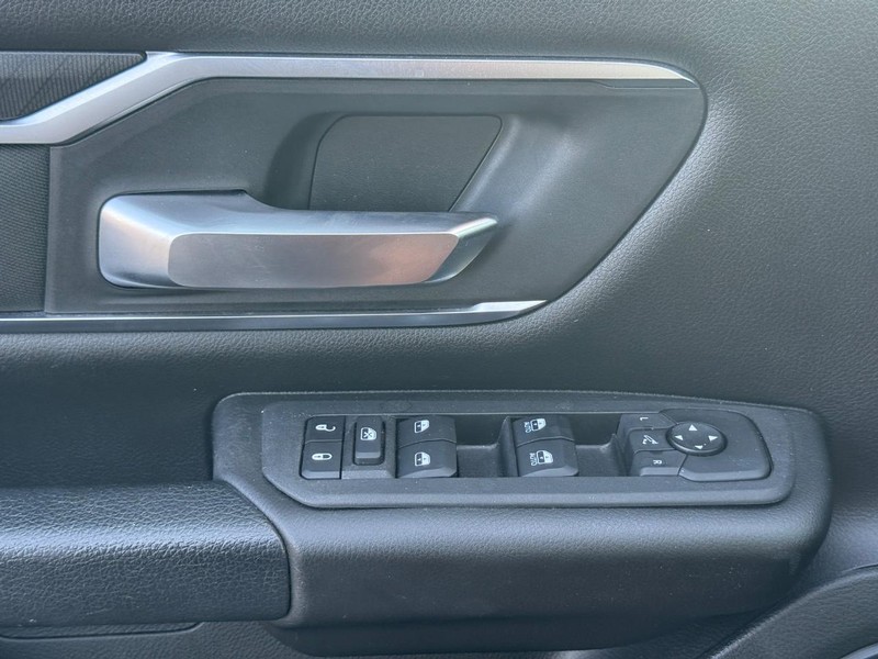 Ram 1500 Vehicle Image 23
