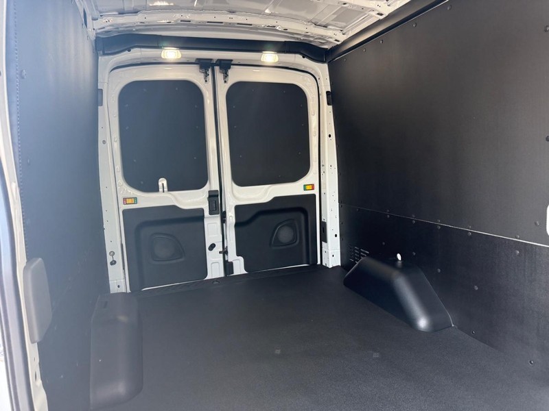 Ford Transit Cargo Van Vehicle Image 06