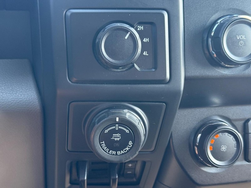 Ford F-150 Vehicle Image 16