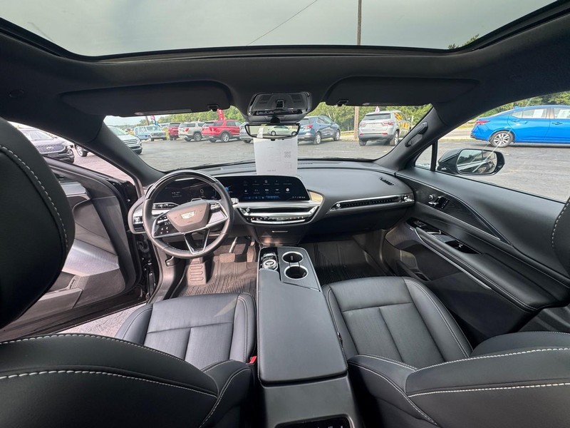 Cadillac LYRIQ Vehicle Image 12