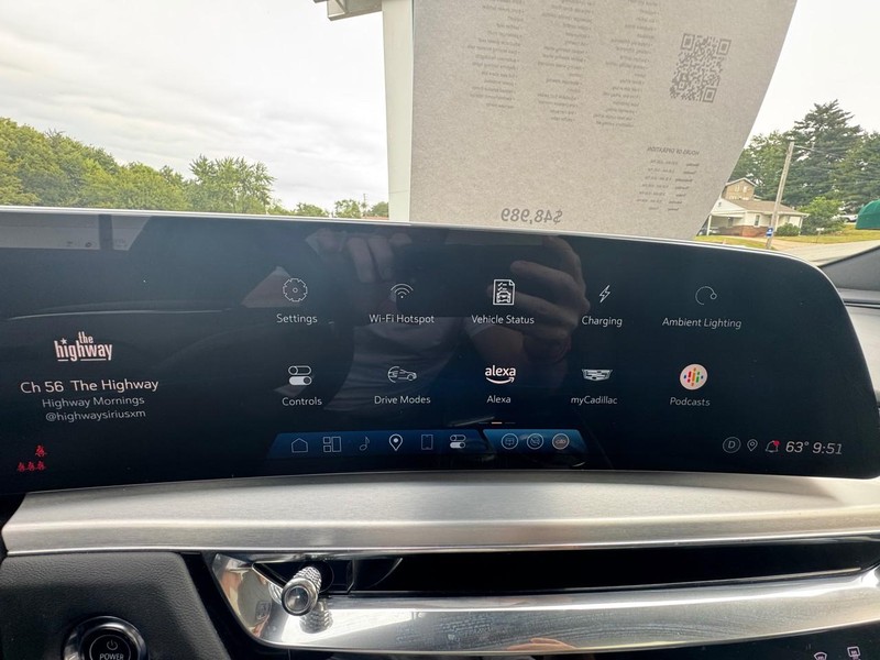 Cadillac LYRIQ Vehicle Image 24