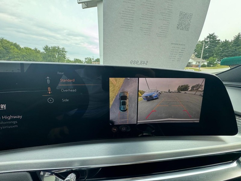 Cadillac LYRIQ Vehicle Image 25