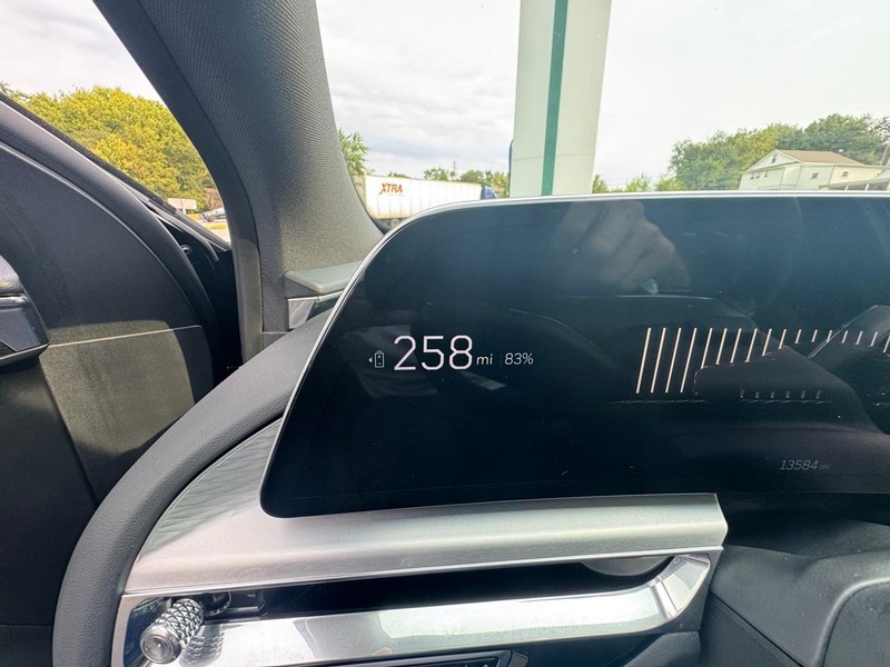 Cadillac LYRIQ Vehicle Image 28