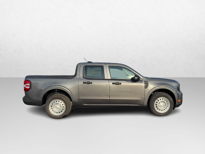 Ford Maverick Vehicle Image 02