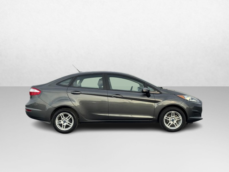 Ford Fiesta Vehicle Image 02