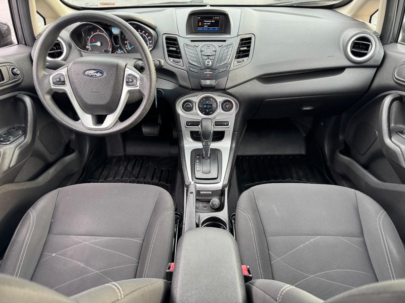 Ford Fiesta Vehicle Image 10