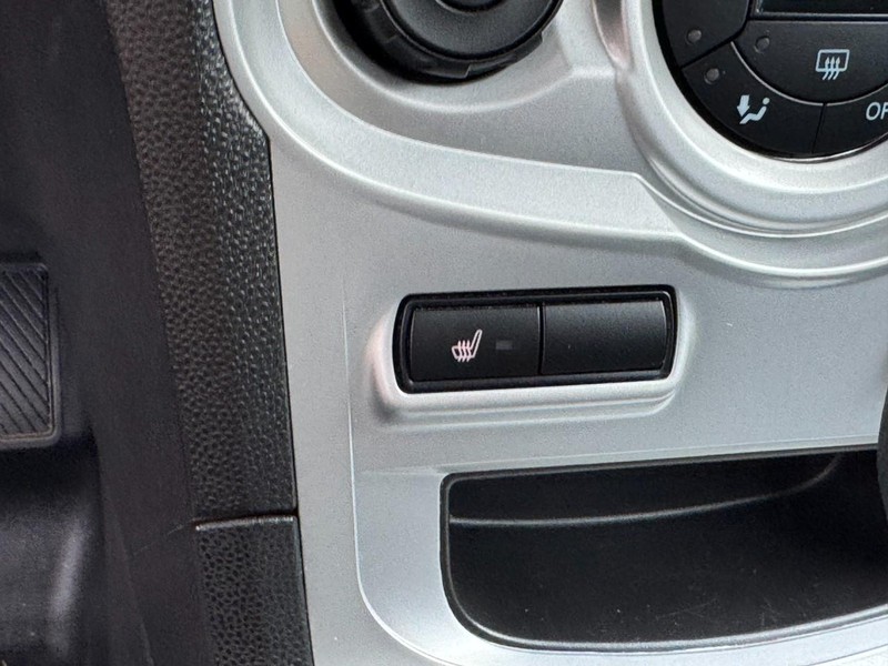 Ford Fiesta Vehicle Image 20