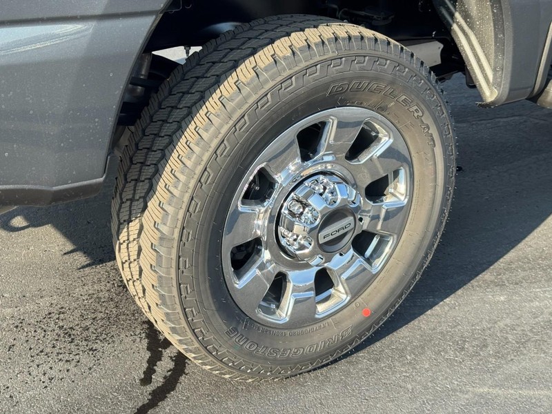 Ford Super Duty F-250 SRW Vehicle Image 05
