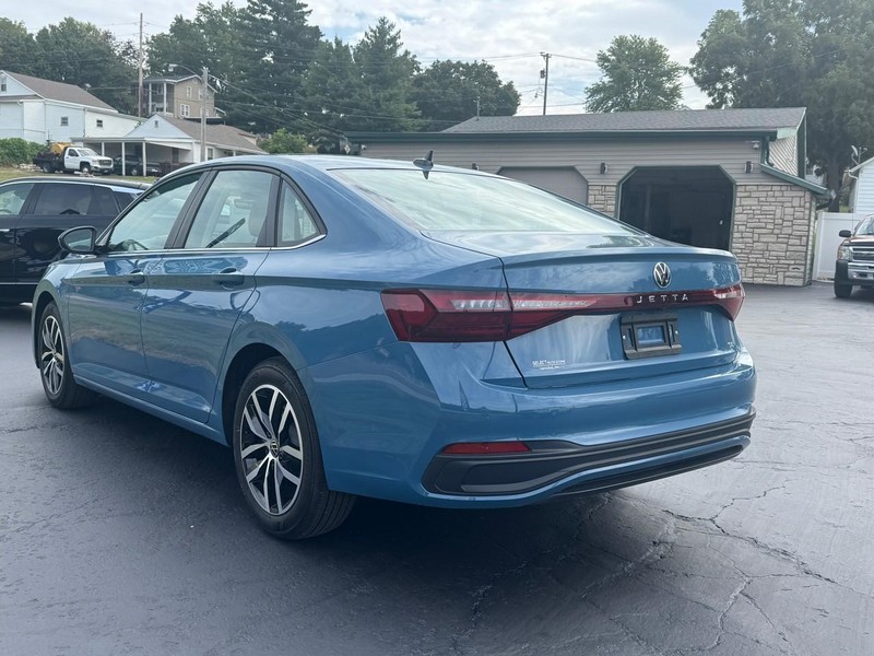 Volkswagen Jetta Vehicle Image 08