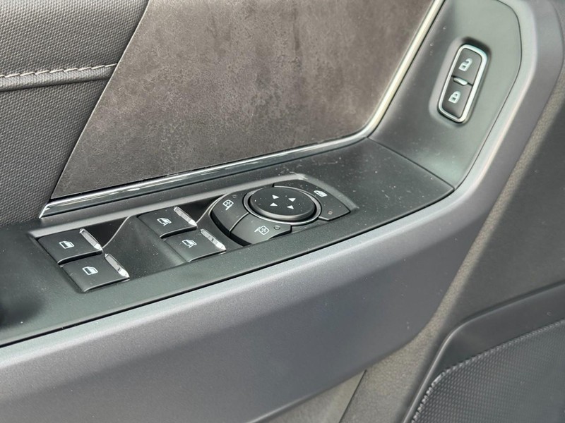 Ford F-150 Vehicle Image 13