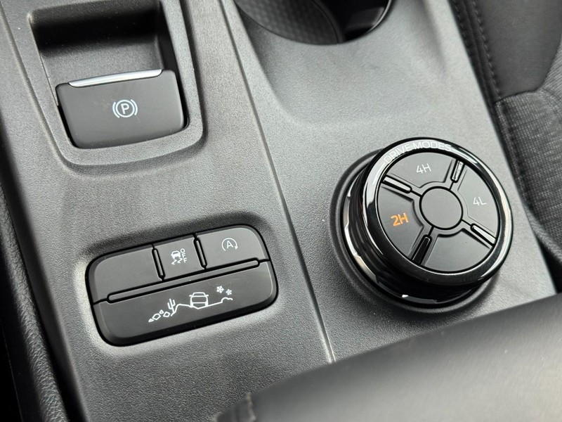 Ford Ranger Vehicle Image 16