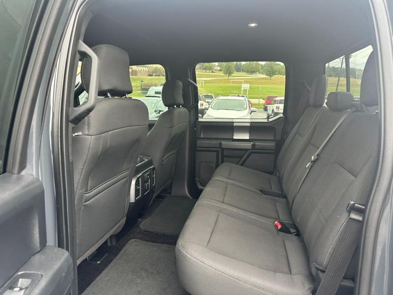 Ford F-150 Vehicle Full-screen Gallery Image 10