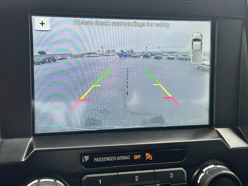 Ford F-150 Vehicle Full-screen Gallery Image 22