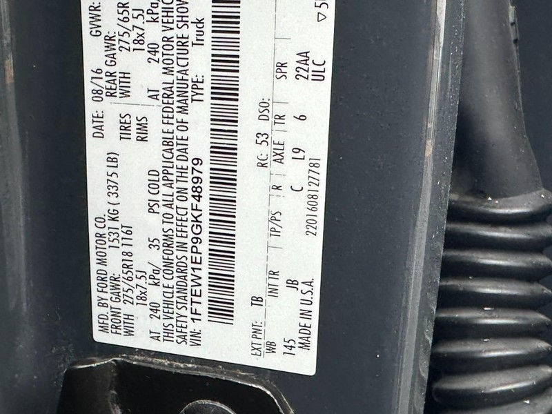 Ford F-150 Vehicle Full-screen Gallery Image 23