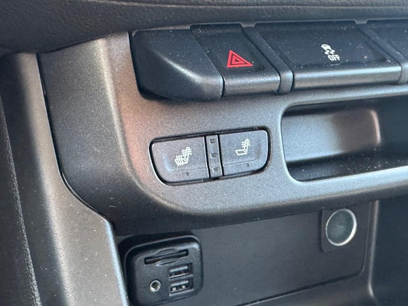 GMC Canyon Vehicle Image 14