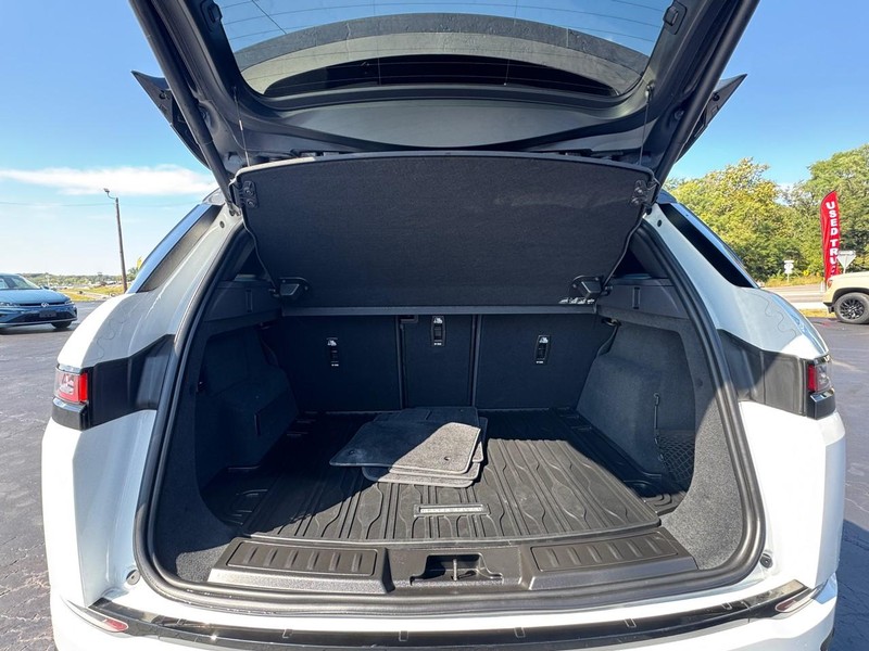 Land Rover Range Rover Evoque Vehicle Image 12