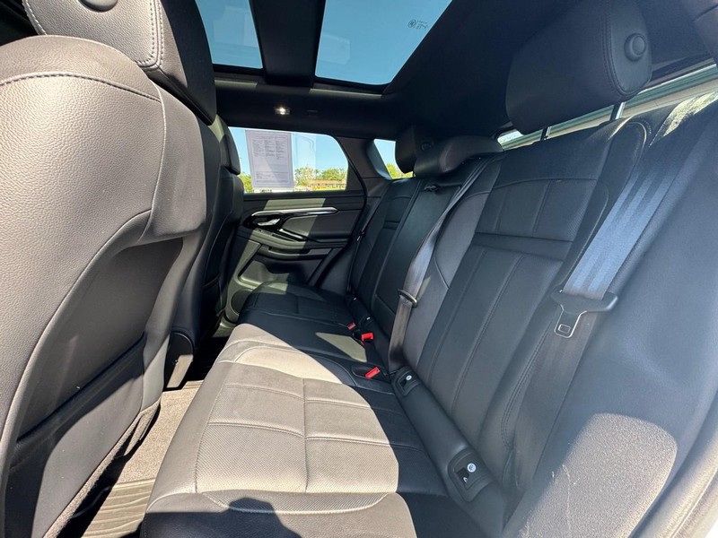 Land Rover Range Rover Evoque Vehicle Image 18