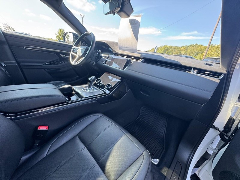 Land Rover Range Rover Evoque Vehicle Image 20