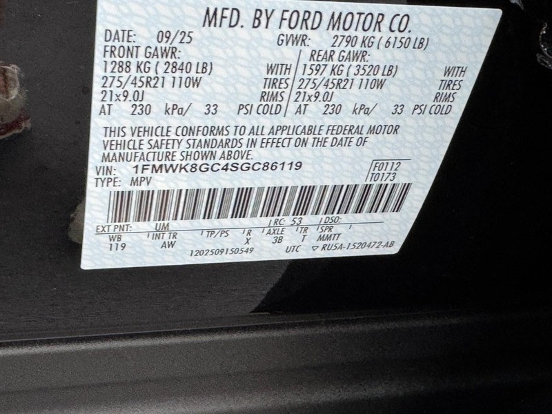 Ford Explorer Vehicle Image 17